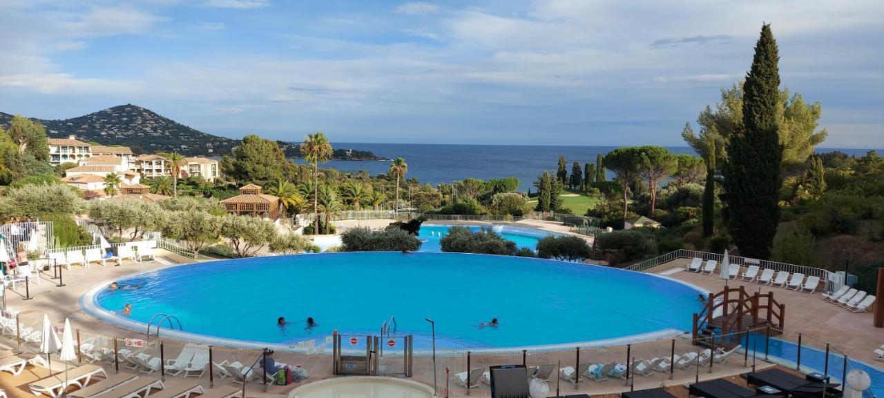 Saint-Raphael- Vue Mer Et Massif De L'Esterel エクステリア 写真