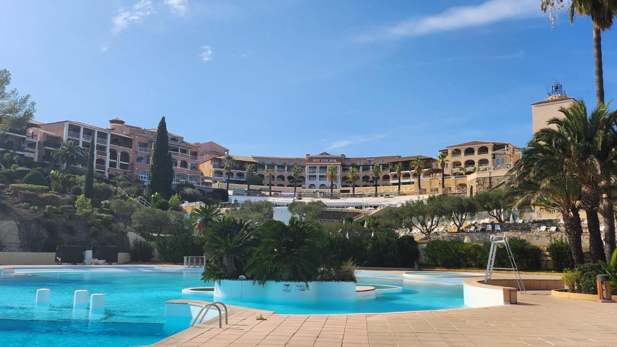 Saint-Raphael- Vue Mer Et Massif De L'Esterel エクステリア 写真
