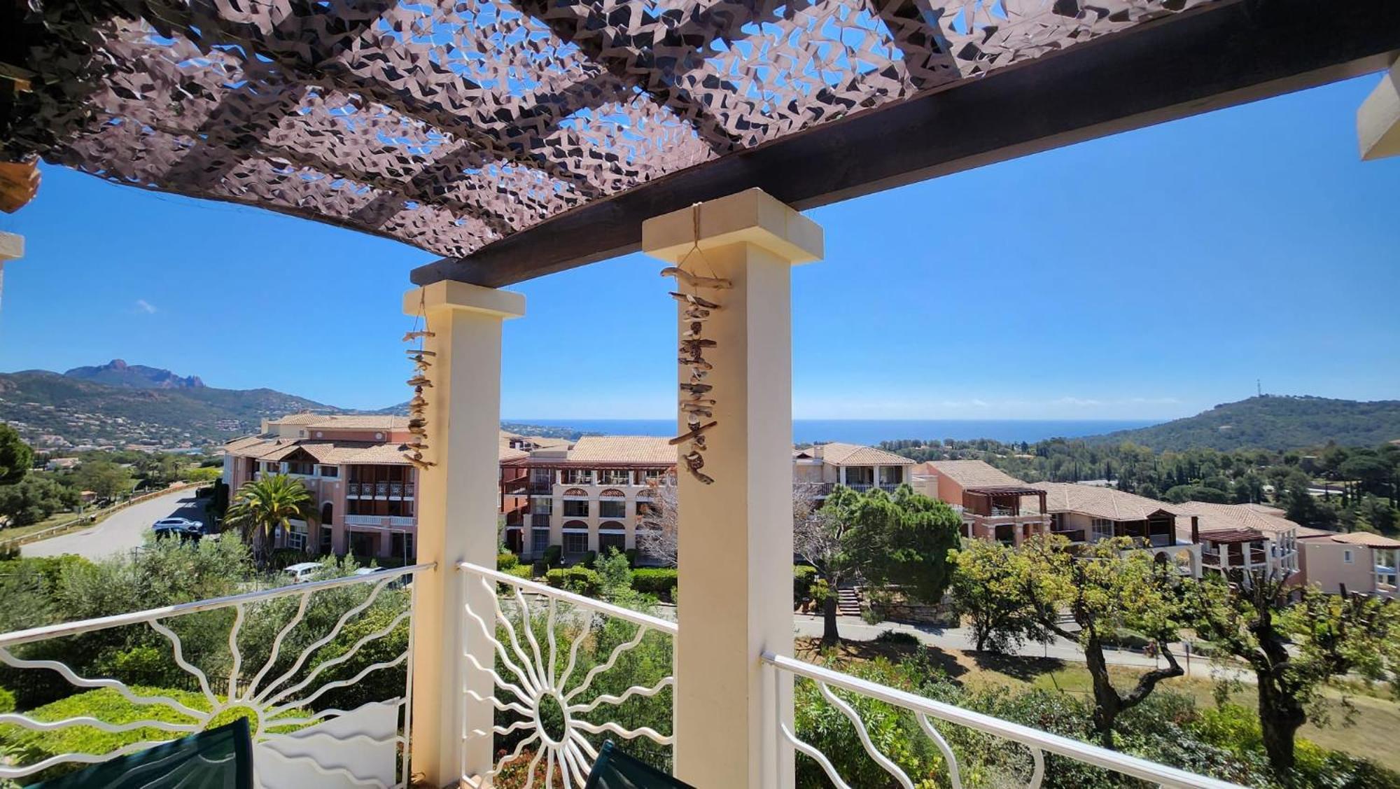 Saint-Raphael- Vue Mer Et Massif De L'Esterel エクステリア 写真