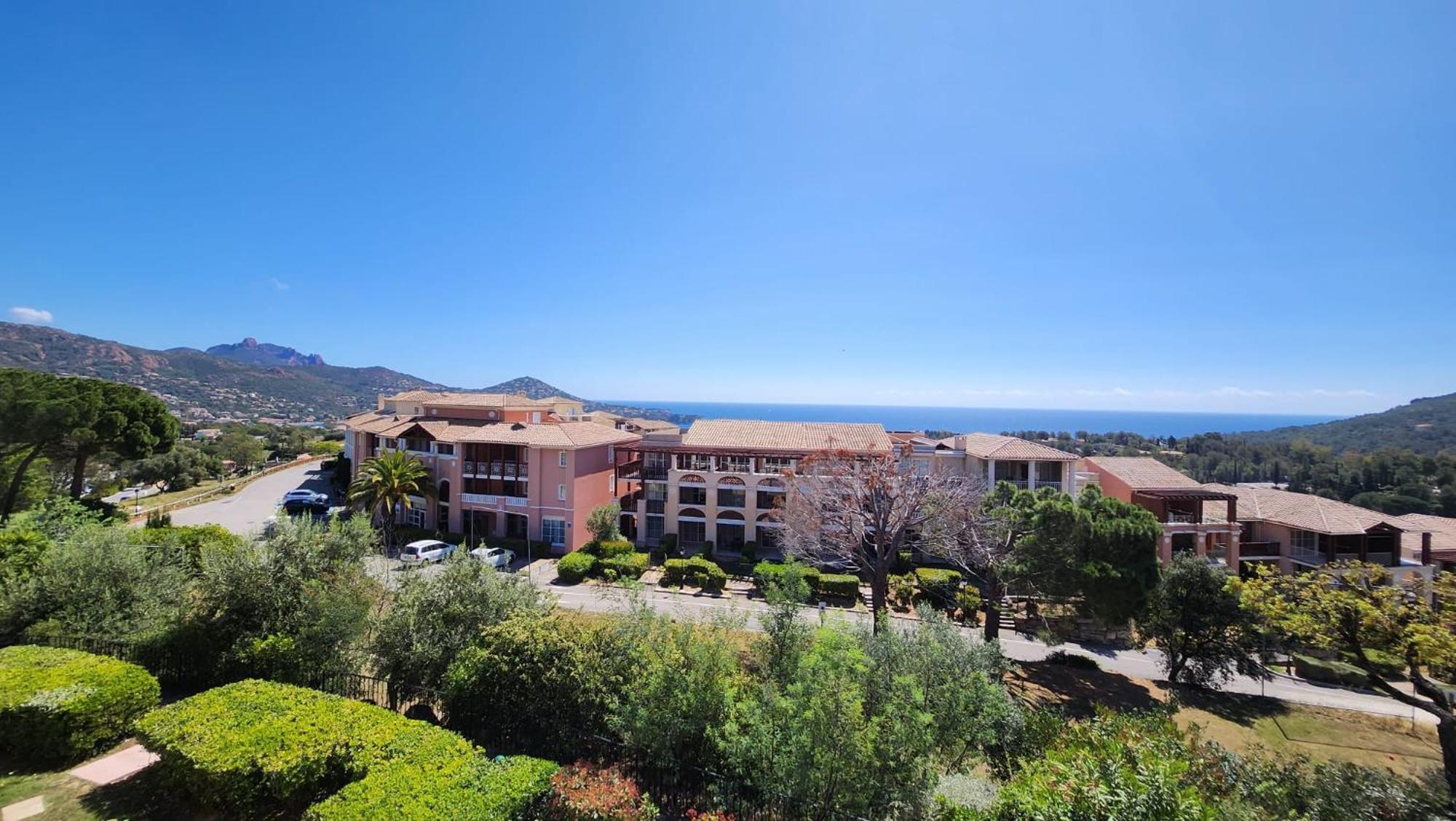 Saint-Raphael- Vue Mer Et Massif De L'Esterel エクステリア 写真